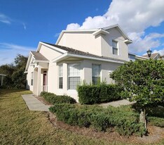 9624 Carlsdale Dr in Riverview, FL - Building Photo