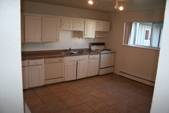 2565 S Sheridan Blvd, Unit 7 in Lakewood, CO - Foto de edificio - Building Photo