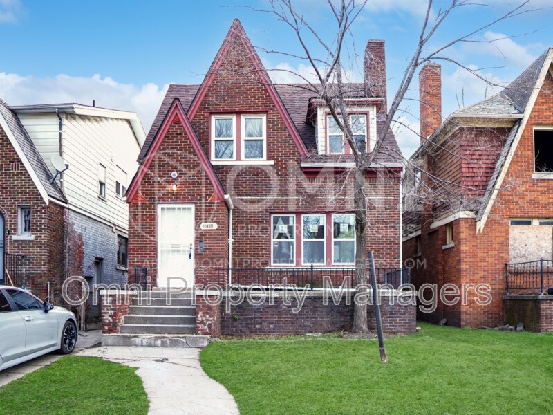 15784 Kentucky St in Detroit, MI - Building Photo