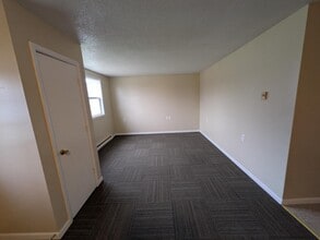 1003 S Pittenger Rd in Selma, IN - Building Photo - Building Photo