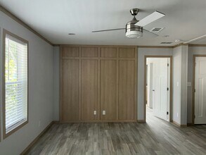 15777 Bolesta Rd in Clearwater, FL - Building Photo - Building Photo