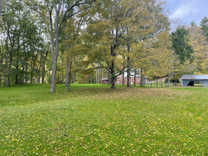 18086 Seneca Trail in Marlinton, WV - Foto de edificio - Building Photo