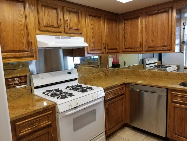 1323 Sweetwood Blvd in Kissimmee, FL - Building Photo - Building Photo