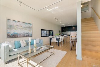 1424 NW 64th St in Seattle, WA - Building Photo - Building Photo