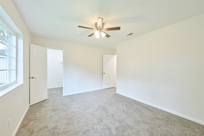 15854 Knolls Lodge Dr