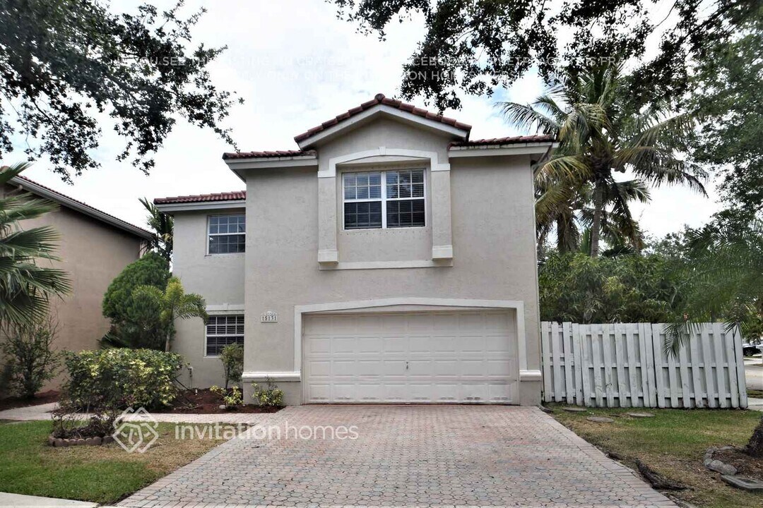 15131 SW 49th St in Miramar, FL - Building Photo