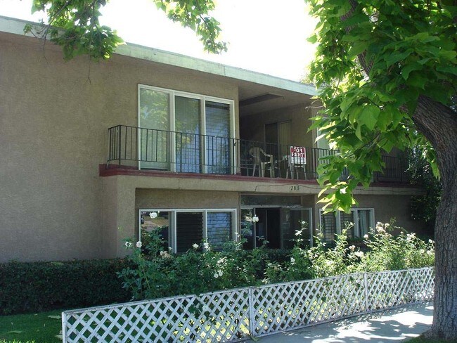 288 S Sierra Madre Blvd in Pasadena, CA - Building Photo - Building Photo