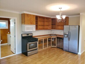 510 Hickory Point Rd in Hampstead, NC - Building Photo - Building Photo