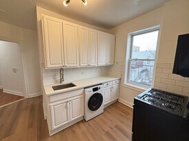 220 51st St in West New York, NJ - Building Photo