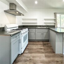 38633 28th St E in Palmdale, CA - Building Photo