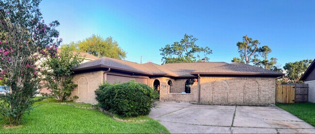 property at 714 Whitecap Dr