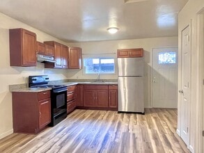 26412 106th Ave SE in Kent, WA - Building Photo - Building Photo