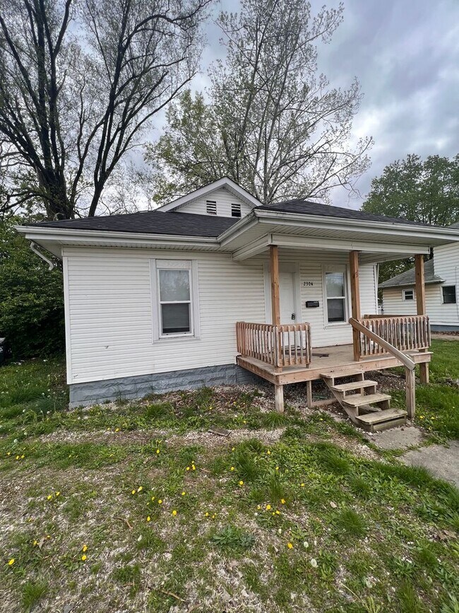 2304 S Sutphin St in Middletown, OH - Building Photo - Building Photo