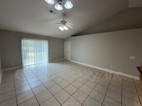 6901 Ella St in Bagdad, FL - Building Photo - Building Photo
