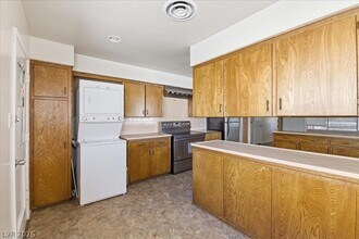 1709 S 14th St in Las Vegas, NV - Building Photo - Building Photo