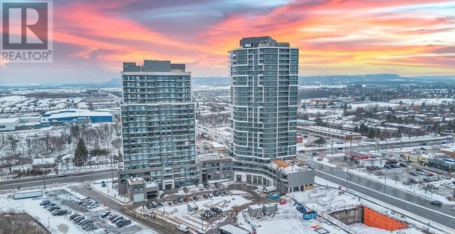 8010 Derry Rd in Milton, ON - Building Photo - Building Photo