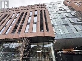 1720 Bayview Ave in Toronto, ON - Building Photo