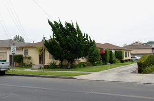 1734-1742 E Palmyra Ave Apartments