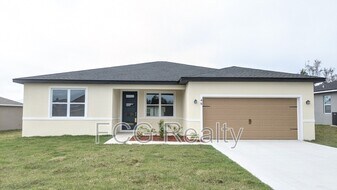 48 Orchid Ln in Poinciana, FL - Building Photo