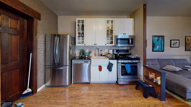 47 Park Vale Ave, Unit 6 photo'