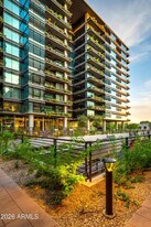 7180 E Kierland Blvd in Scottsdale, AZ - Building Photo