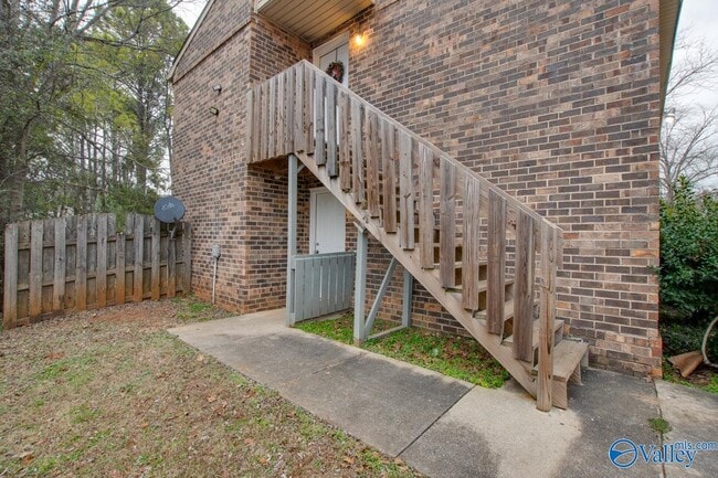 4906 Cotton Row NW in Huntsville, AL - Building Photo - Building Photo