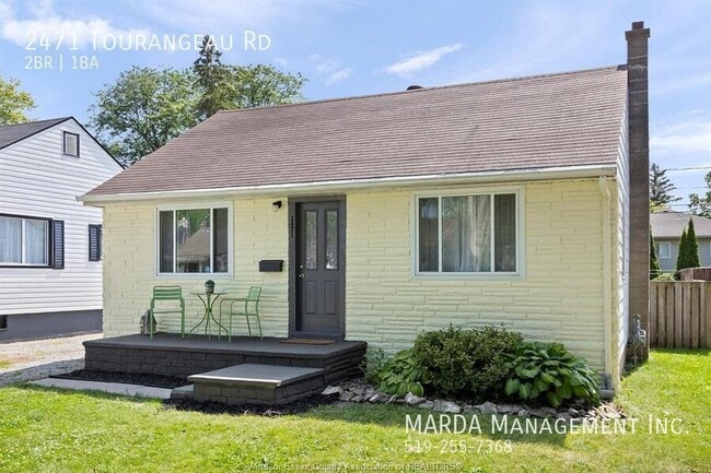 property at 2471 Tourangeau Rd