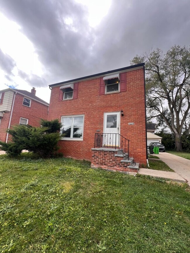 property at 5224 E 114th St