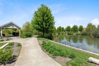 3364 Kentshire Cir in Aurora, IL - Building Photo - Building Photo