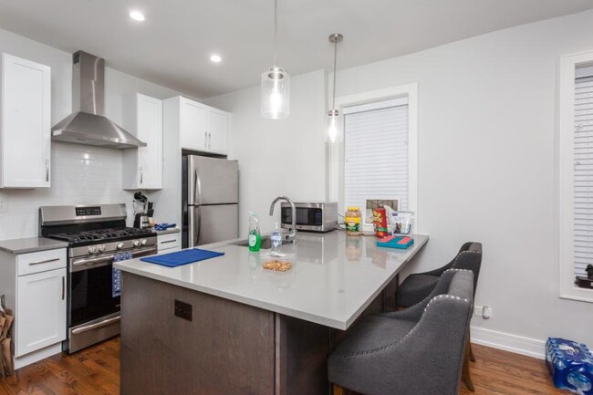 property at 2045 N Wolcott Ave