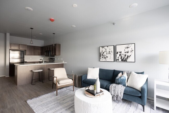 Carlton at Dawley in Sioux Falls, SD - Building Photo - Building Photo