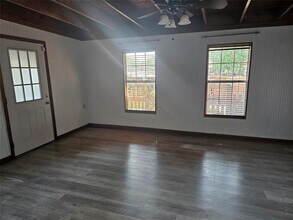 2704 Shenandoah Dr in Arlington, TX - Building Photo - Building Photo