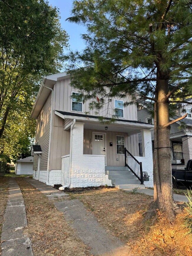 551 Denmark St in Louisville, KY - Building Photo - Building Photo