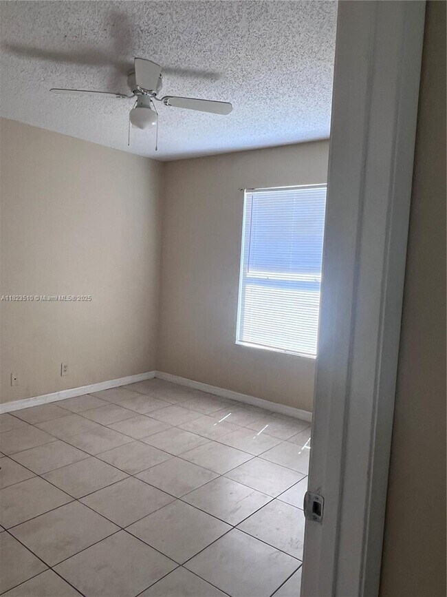 15 Crossings Cir in Boynton Beach, FL - Building Photo - Building Photo