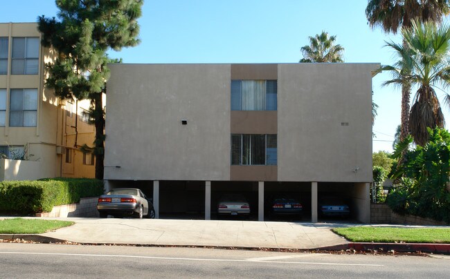 10723 La Grange Ave in Los Angeles, CA - Foto de edificio - Building Photo