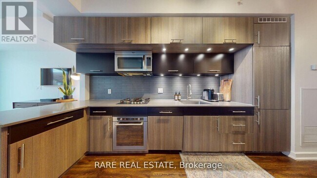 205 Manning Ave in Toronto, ON - Building Photo - Building Photo