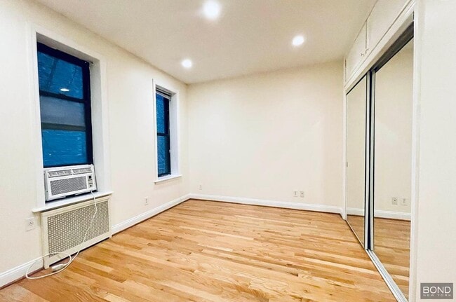 1590 York Ave in New York, NY - Building Photo - Building Photo