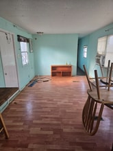 1075 Sweeten Creek Rd in Asheville, NC - Foto de edificio - Building Photo