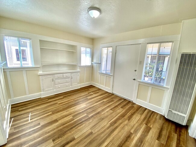 1032 W 1st St in Los Angeles, CA - Building Photo - Building Photo