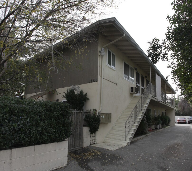 14310 Tiara St in Van Nuys, CA - Building Photo