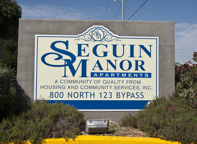 Seguin Manor Apartments in Seguin, TX - Building Photo - Building Photo