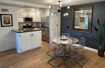8600 Tuscany Ave, Unit 301 in Playa Del Rey, CA - Building Photo - Building Photo