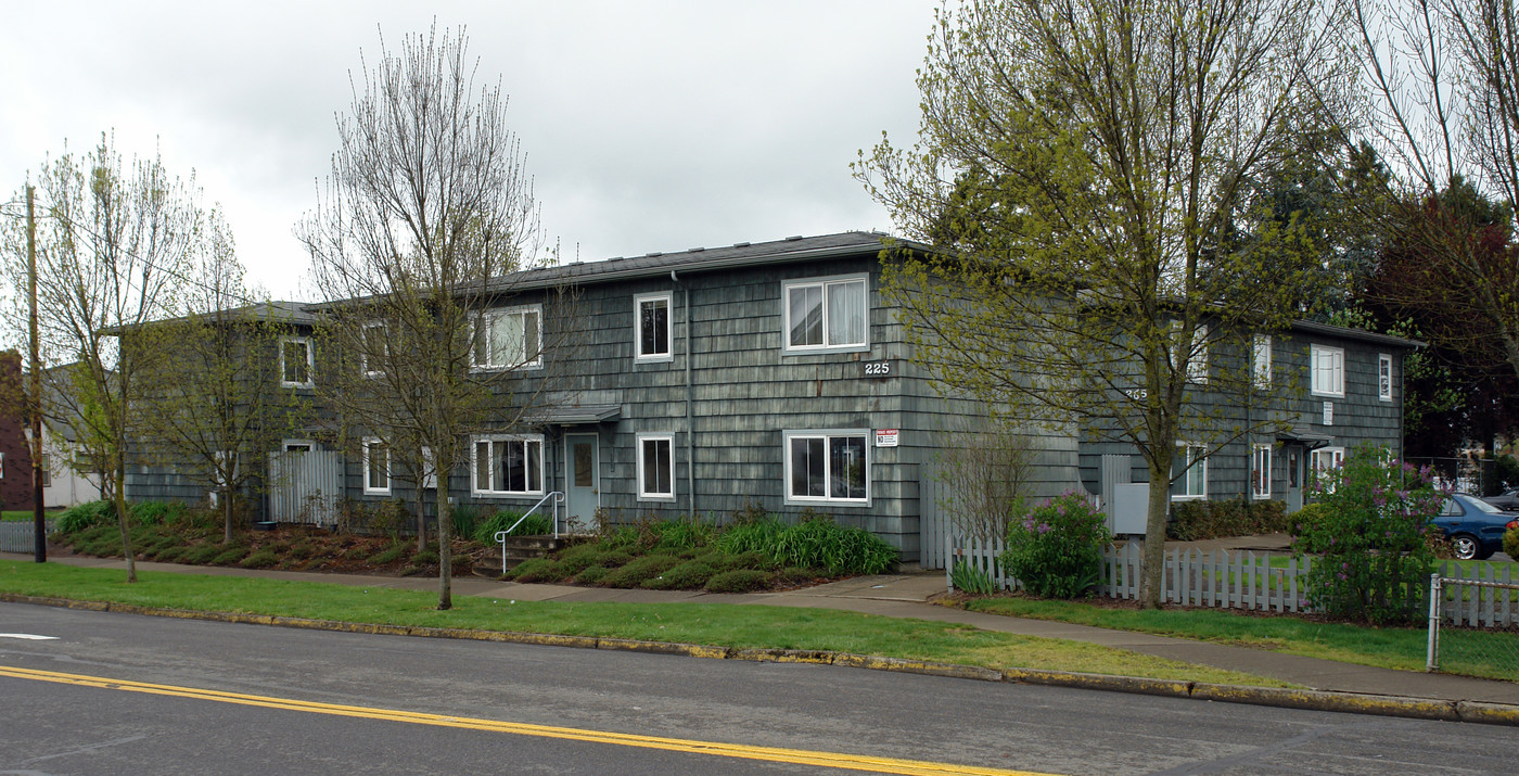 Bagley Downs Apartments in Eugene, OR - Building Photo