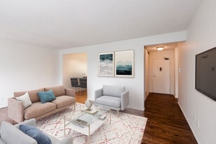 242 West Franklin Ave in Minneapolis, MN - Building Photo