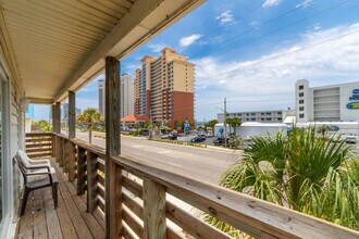 344 E Beach Blvd in Gulf Shores, AL - Foto de edificio - Building Photo