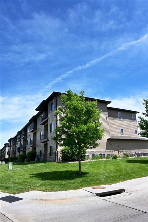 The Sterling Apartments At Kearney in Kearney, NE - Building Photo - Building Photo