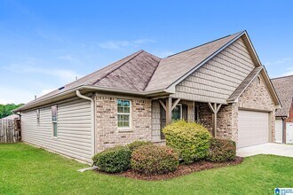 1081 Deerwood Cir in Pell City, AL - Building Photo - Building Photo