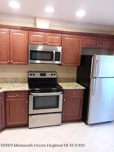 157B Concordia Cir in Monroe Township, NJ - Building Photo