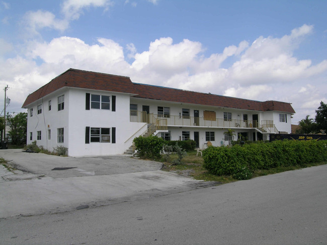 Hammock House in Delray Beach, FL - Building Photo - Building Photo