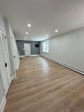 44 Schappet Terrace in Lansdowne, PA - Building Photo - Building Photo